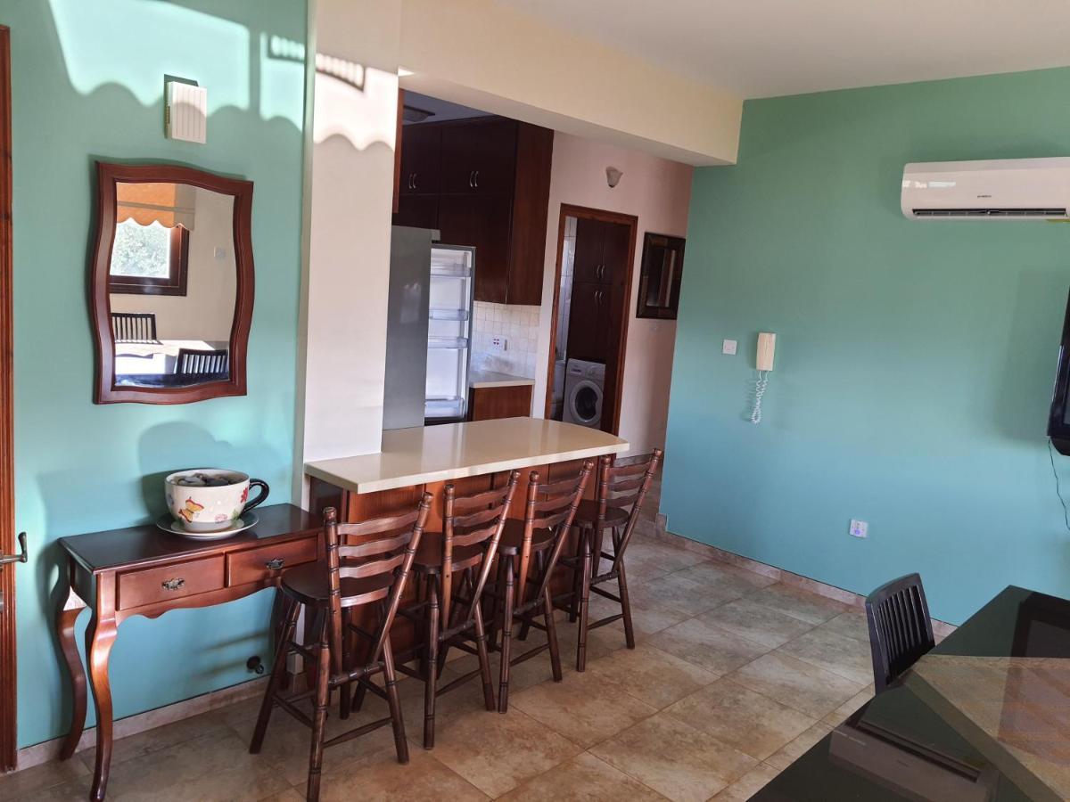 Joanna Sunset Apts Помос Экстерьер фото